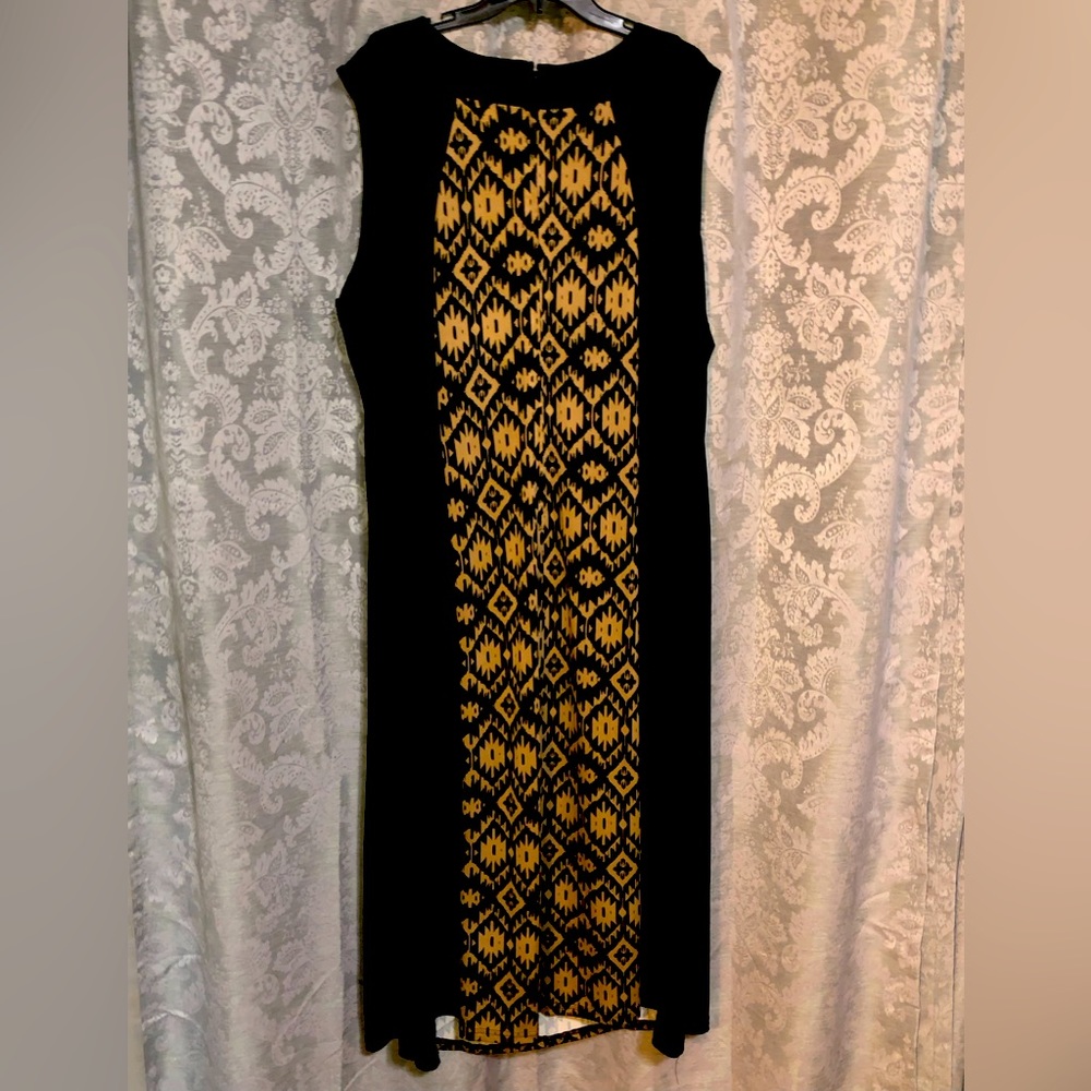 Dress - Picture 4 of 4